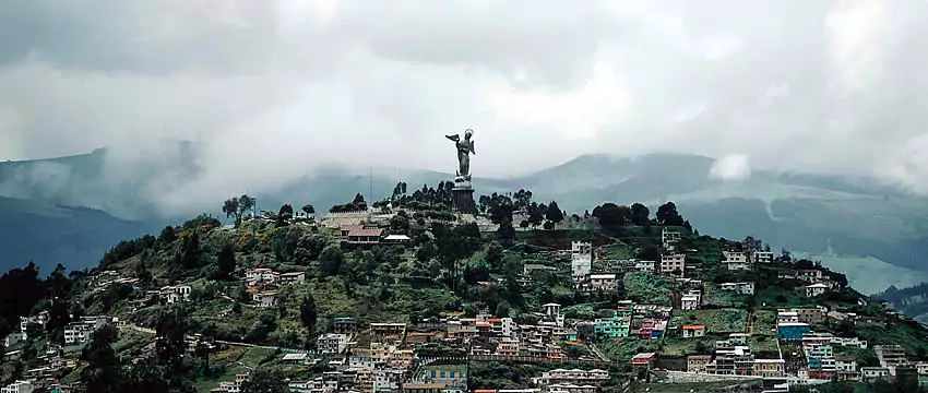 La Virgen del Panecillo es la única virgen en el mundo con alas de ángel