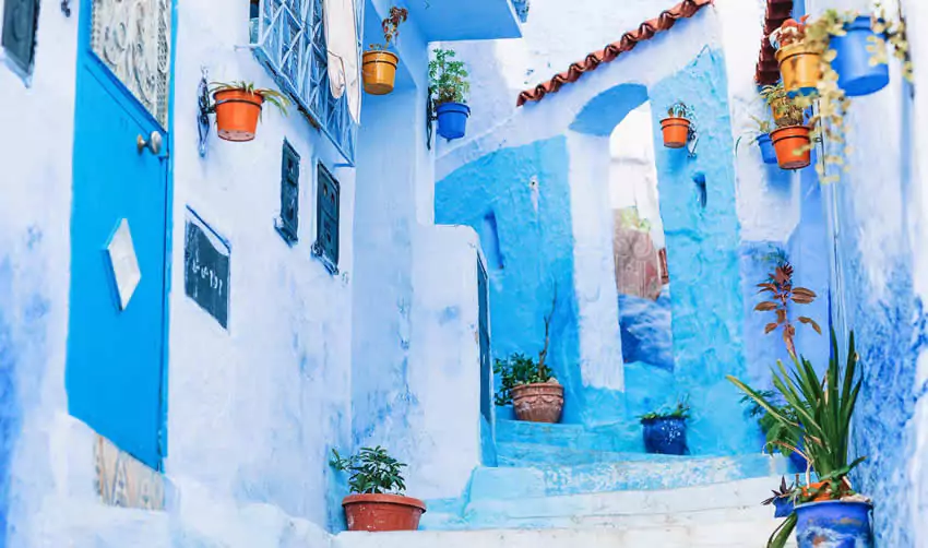 Las casas de Chefchaouen son azules porque…
