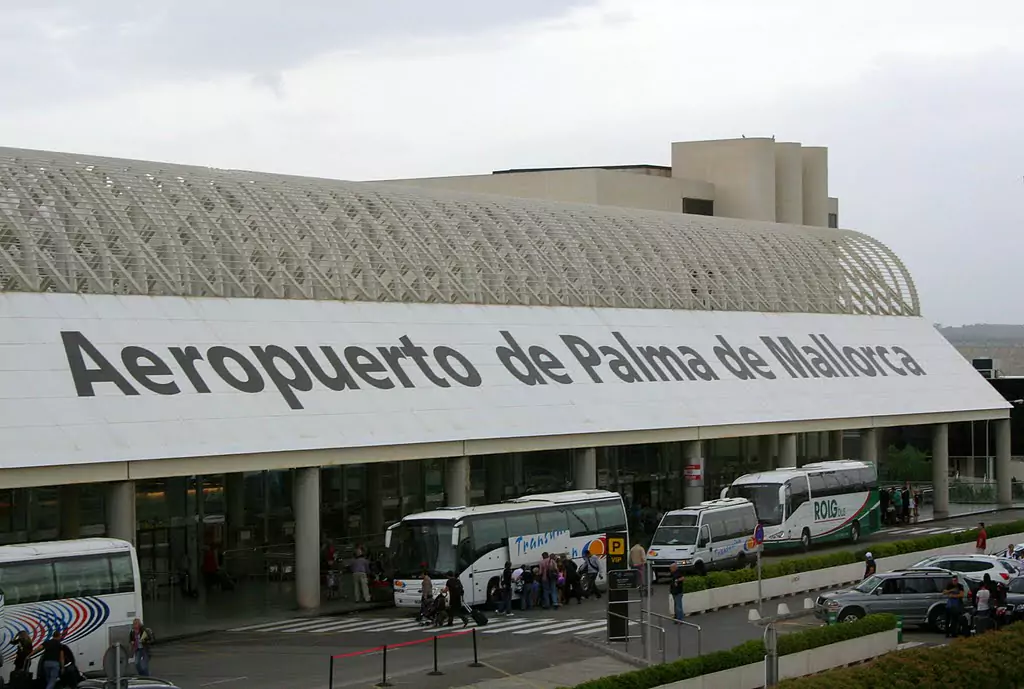 Aeropuerto de Palma de Mallorca (PMI)