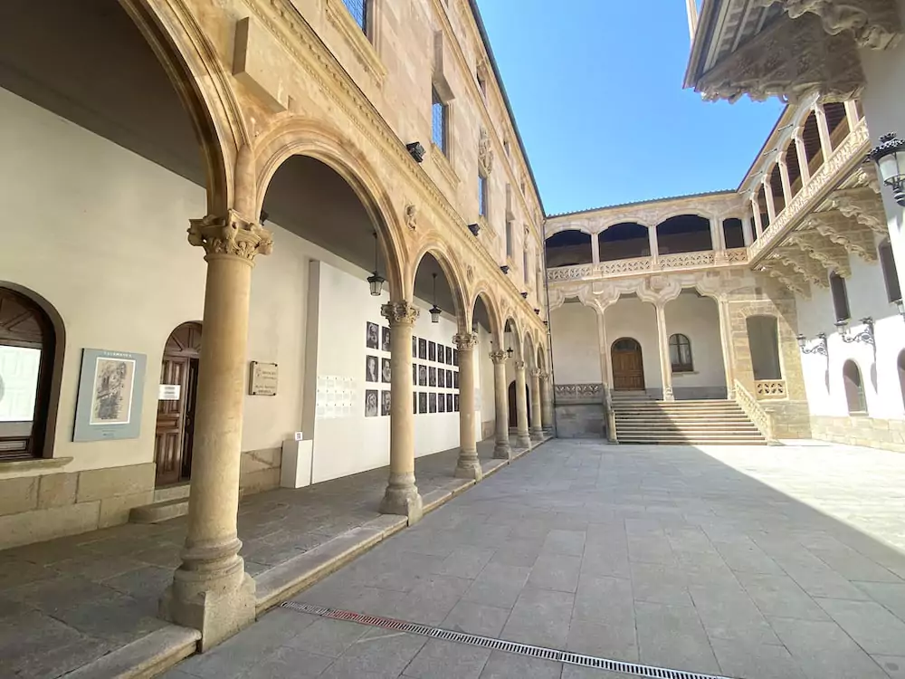 El palacio de la Salina