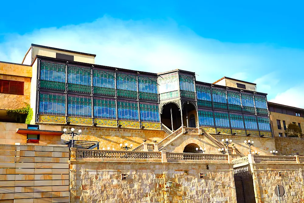 Museo Art Nouveau y Art Déco Casa Lis