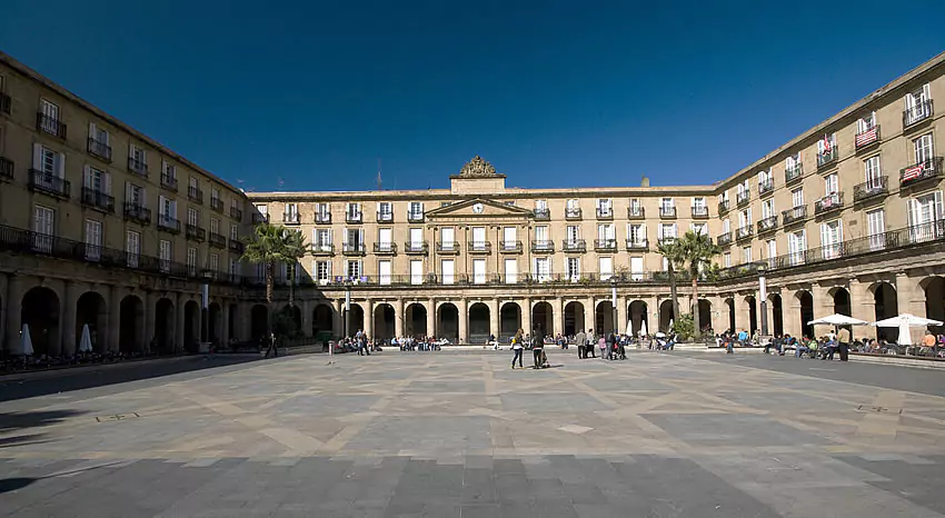 Plaza Nueva y sus pintxos