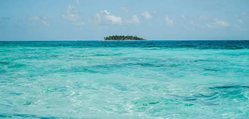 Playa Spratt Bight, una de las mejores playas de San Andrés