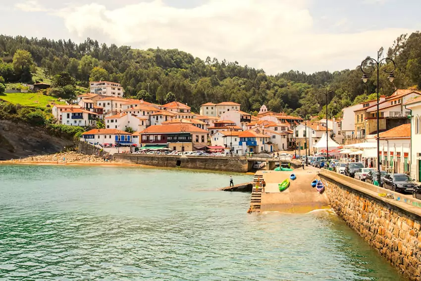 Tazones: Pueblo marinero con encanto medieval