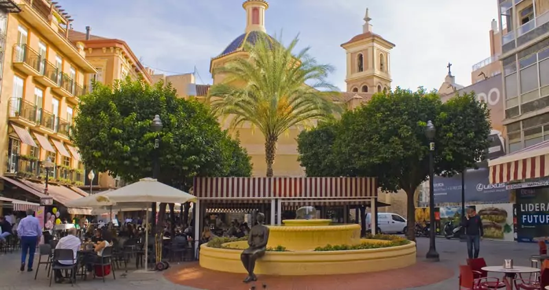 Tapear en la Plaza de las Flores, algo que hacer en Murcia