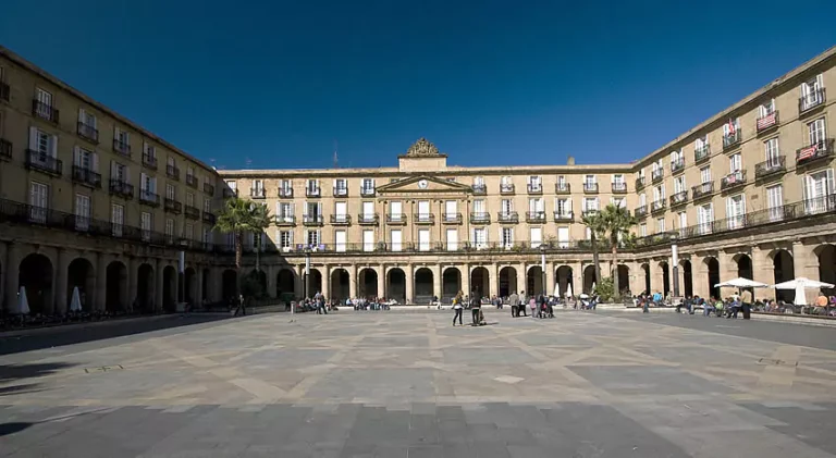 Plaza Nueva y sus pintxos