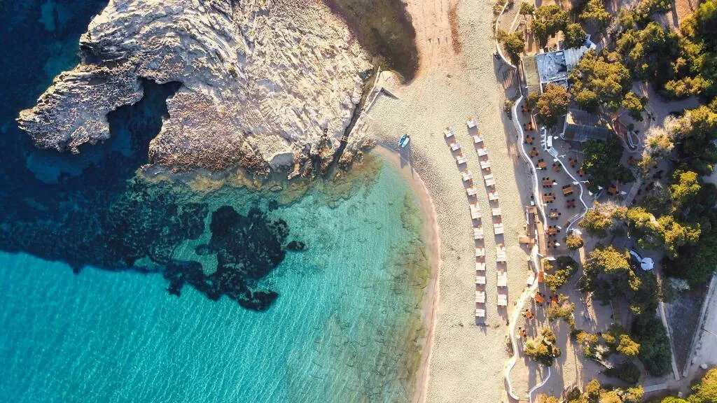 Mejores playas de España: Cala Bassa (Ibiza)