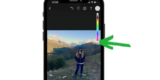 Puedes pixelar fotos en WhatsApp desde el editor de imágenes, antes de enviarlas.
