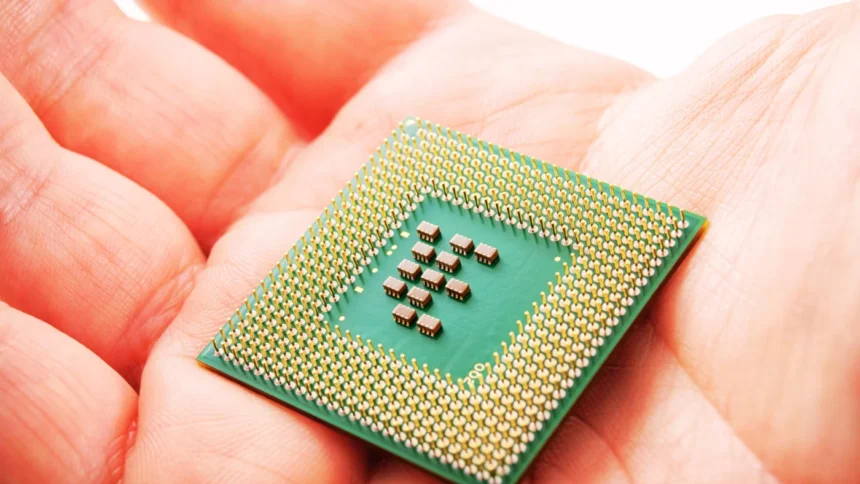 ¿Qué es un microprocesador? Características, tipos, componentes y usos
