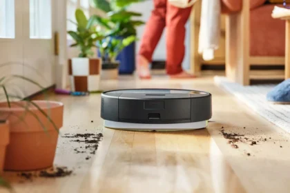 iRobot Roomba 205 DustCompactor, análisis robot de limpieza ideal para ahorrar espacio