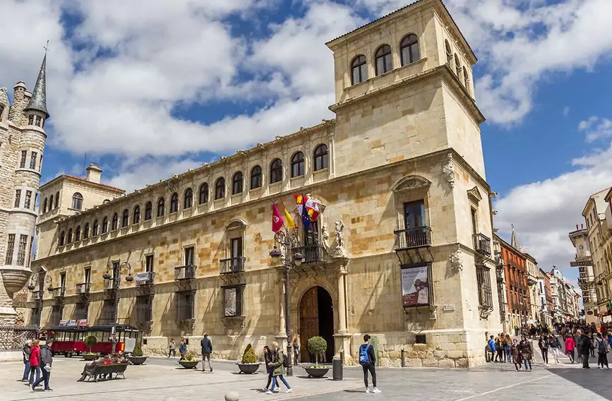 Palacio de los Guzmanes