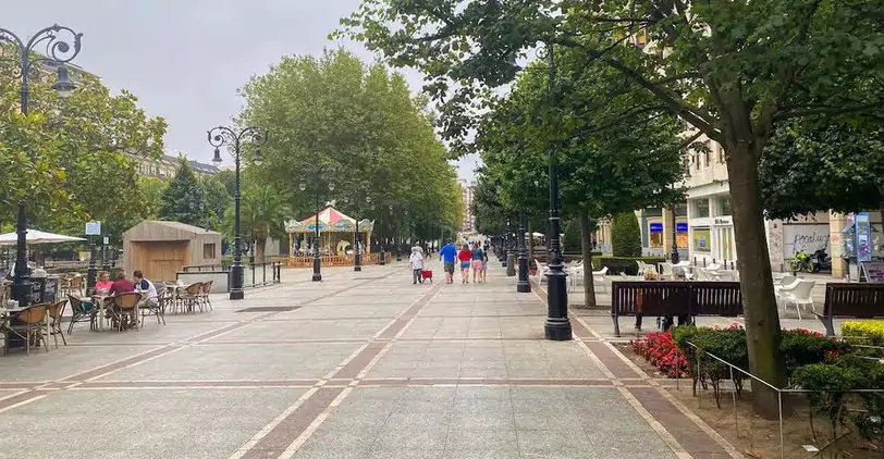 El paseo de Begoña