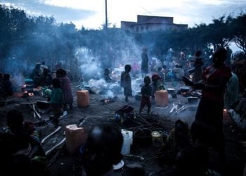 Más de cien niños mueren en dos meses en un campo de desplazados en Congo por sarampión