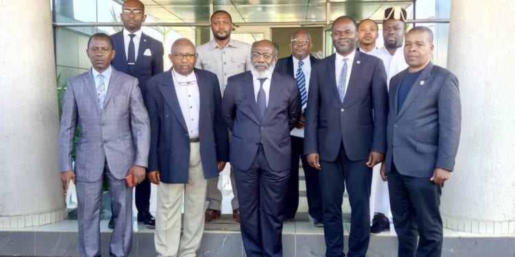 La nueva presidencia recibe la cartera de la Cámara Oficial de Comercio de Bioko
