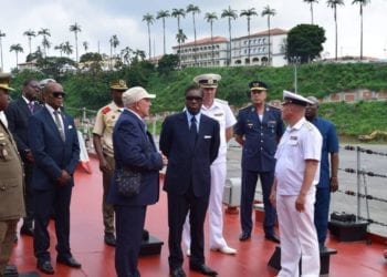 Nguema Obiang Mangue visita el MARISCAL USTINOV de la armada rusa en Malabo