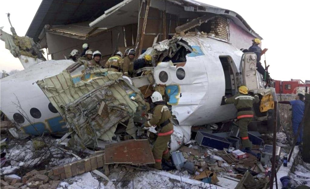 Al menos 15 muertos en un accidente aéreo en Kazajistán