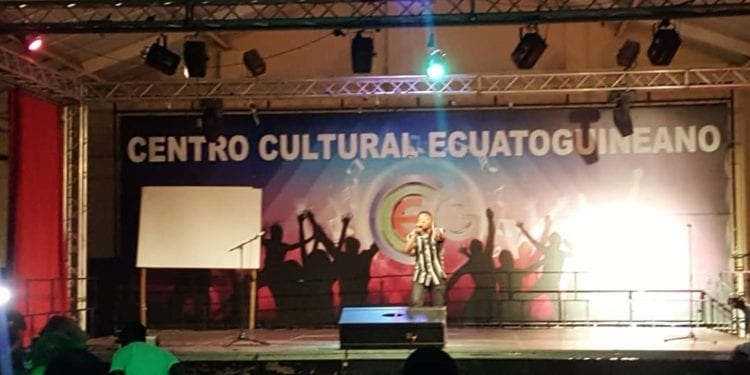 jennas flow rap fang en el Centro Cultural Ecuato Guineano