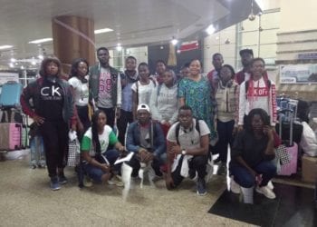 18 estudiantes ecuatoguineanos regresan al país procedentes de cuba