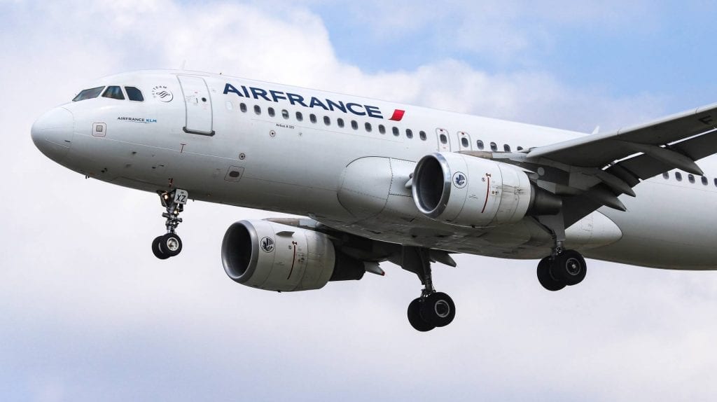Hallado en París el cadáver de un menor en el tren de aterrizaje de un avión procedente de Costa de Marfil