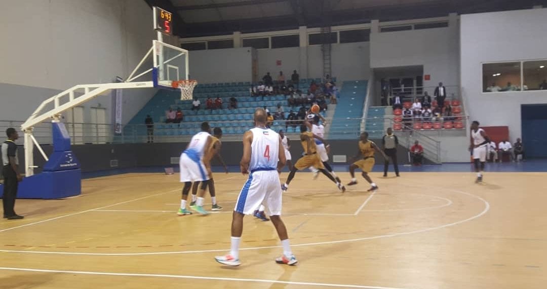 Hablamos del tercer encuentro perteneciente a la fase preliminar del torneo AfroBasket que los combinados de Guinea Ecuatorial, Gabón y Tchat,