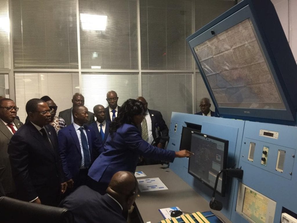 Acto de lanzamiento oficial del sistema de visualización del tráfico aéreo por Satélite en Congo brazzaville