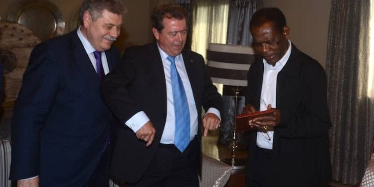 La empresa Santana Motors Presenta al Presidente de la República el proyecto de Inversión para la creación de una industria automovilística en Guinea Ecuatorial
