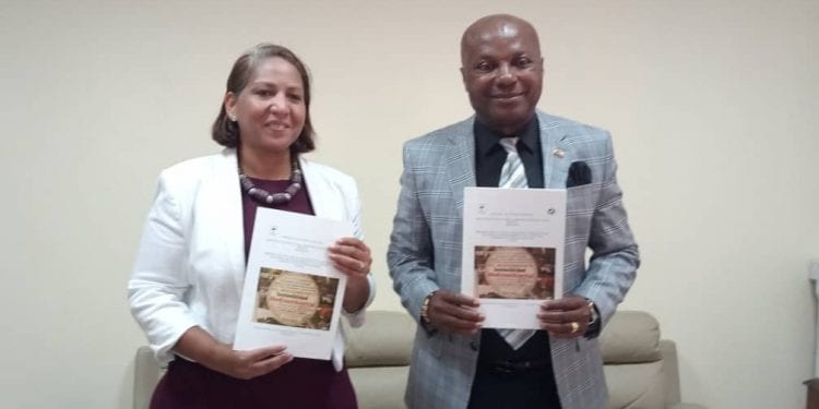 La FAO entrega al gobierno de Guinea Ecuatorial las memorias para la sostenibilidad medioambiental