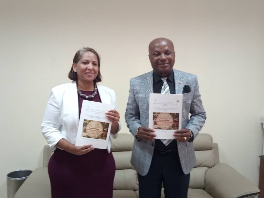 La FAO entrega al gobierno de Guinea Ecuatorial las memorias para la sostenibilidad medioambiental
