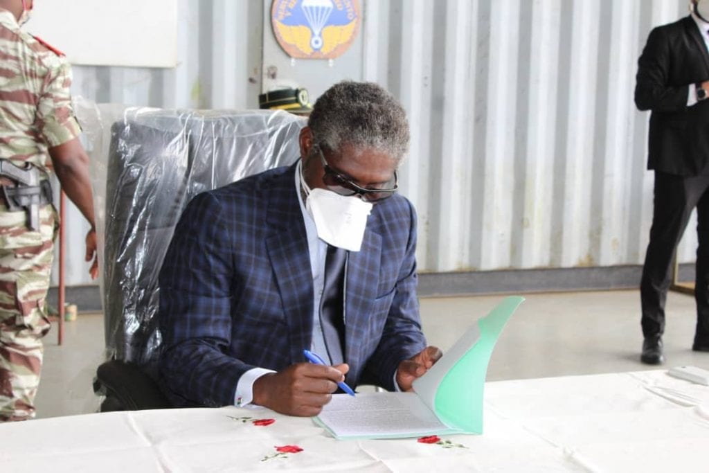 Nguema Obiang Mangue apela el apoyo del cuerpo castrense a los sanitarios para luchar contra el Covid-19