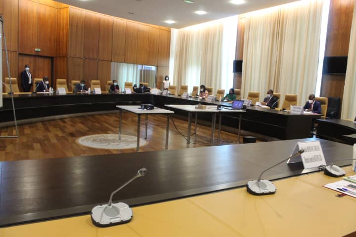 El Comité Económico y Financiero Nacional de G.E (CEFN), se reúne por segunda vez en sesión ordinaria