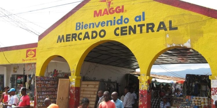 Fachada del Mercado Central de Malabo