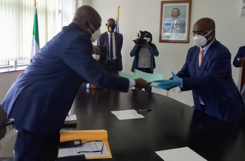 Diosdado Vicente Nsue Milam asume por segunda vez el ministerio de sanidad