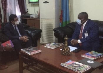El embajador de la India visita al Gobernador de Bioko Norte
