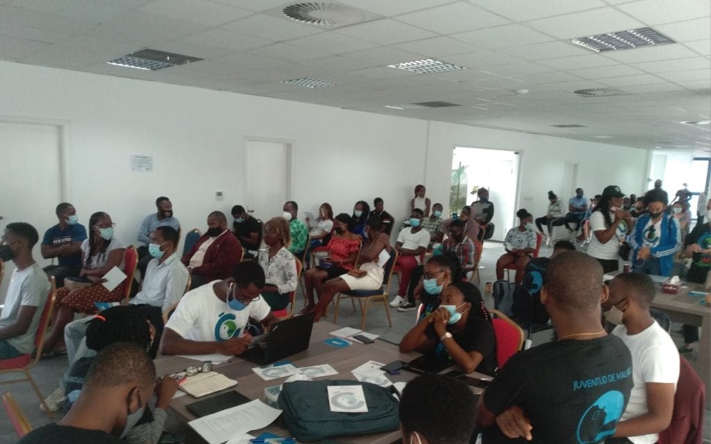 Algo más de 100 jóvenes visitan por primera vez las instalaciones del Centro Juvenil de Malabo