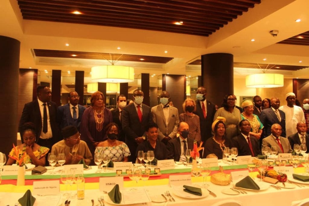 Ceremonia de fin de misión del embajador de Camerún con acreditación en Guinea Ecuatorial