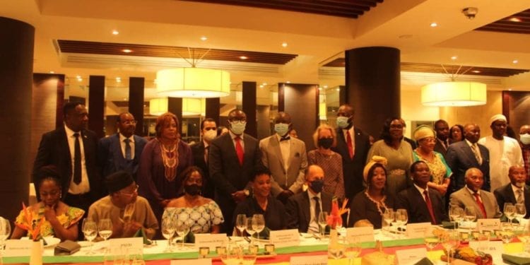 Ceremonia de fin de misión del embajador de Camerún con acreditación en Guinea Ecuatorial