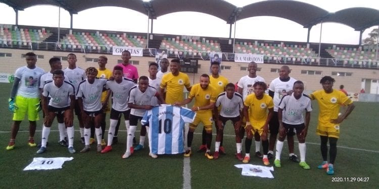 En Guinea Ecuatorial también se le ha rendido un homenaje a Maradona