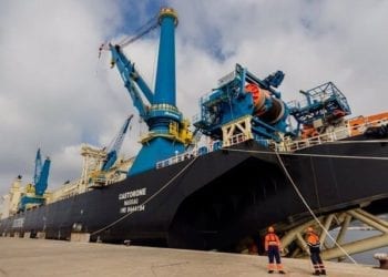 El buque CASTERONE llega a Guinea Ecuatorial para instalar la tubería del proyecto Alen Gas Punta Europa BACKFILL
