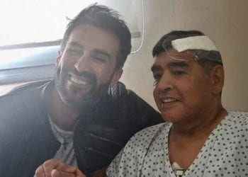 "Se va a cagar muriendo el gordo", el audio del médico de Maradona minutos antes de su muerte que indigna a Argentina