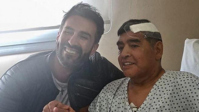 "Se va a cagar muriendo el gordo", el audio del médico de Maradona minutos antes de su muerte que indigna a Argentina