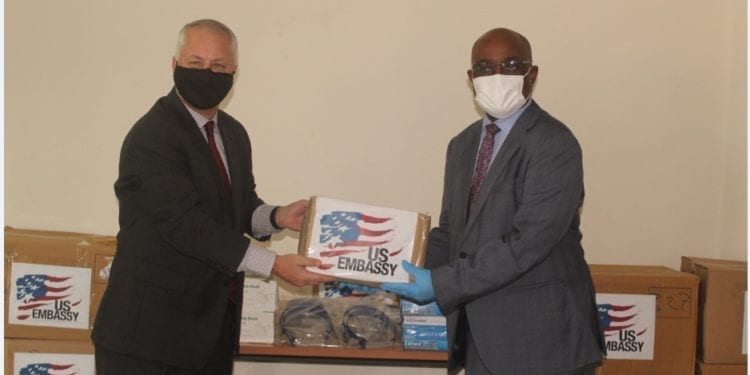 El departamento de defensa de EEUU contribuye en la lucha contra coronavirus en Guinea Ecuatorial