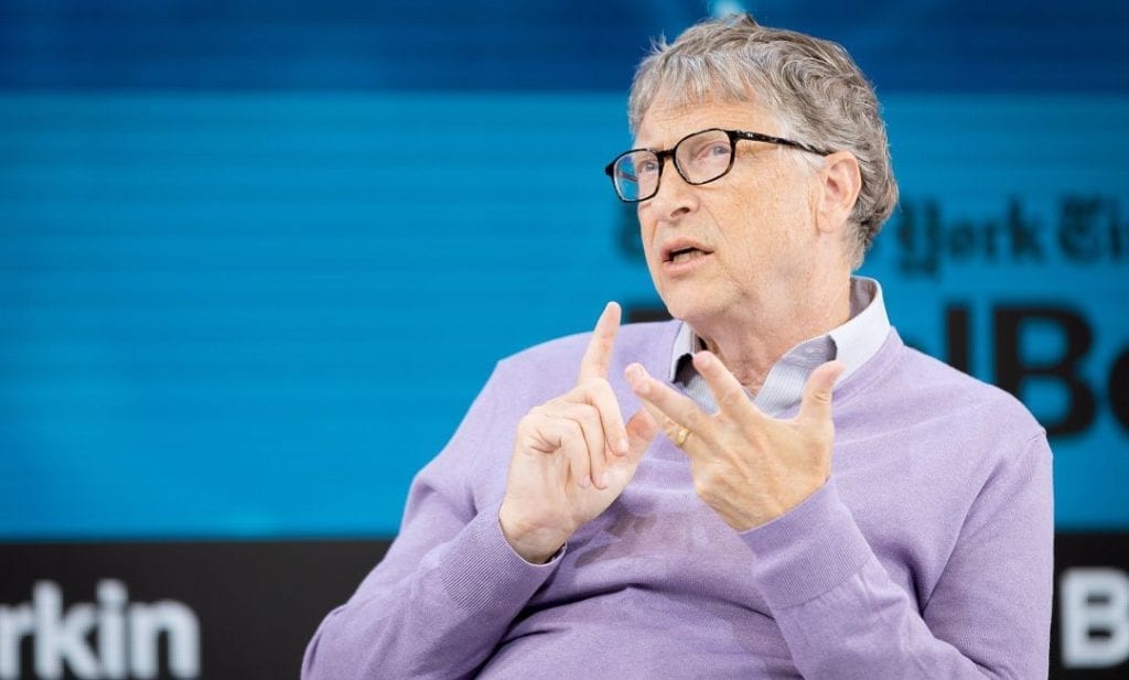 Bill Gates responde a quienes le acusan de crear el coronavirus