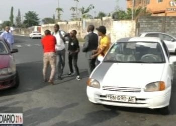 Un Equipo de periodistas de la TVGE es agredido y amenazado a muerte durante su ejercicio laboral