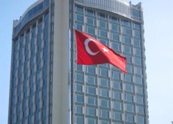 Turquía vuelve a bloquear la supervisión de la UE del embargo de armas impuesto por Naciones Unidas a Libia