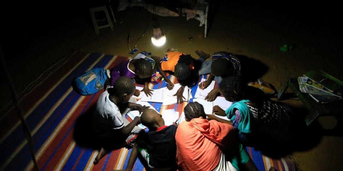 La tasa de acceso a la electricidad en África creció un 12%  entre 2015 y 2019