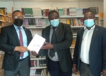 CICTE refuerza sus lazos académicos e intelectuales con la UNGE con la donación de un lote de libros sobre la Arqueología de Guinea Ecuatorial