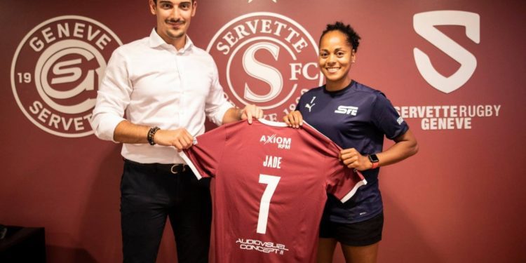 Jade Boho Sayo, firma con las vigentes campeonas de la liga suiza