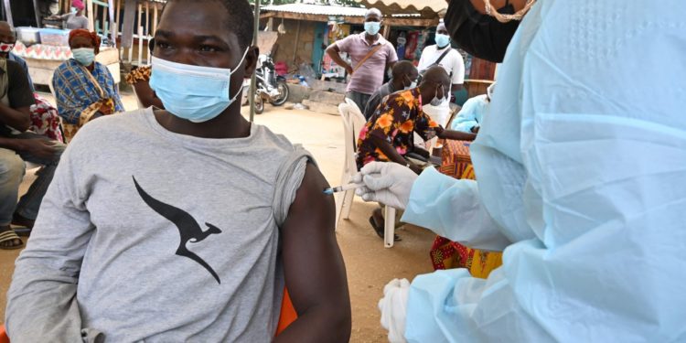 Comienza la vacunación contra el ébola en Costa de Marfil