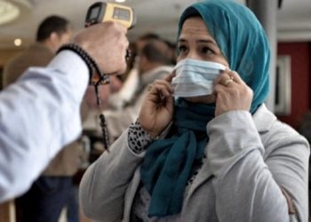 Egipto prohibirá a los funcionarios ir al trabajo si no están vacunados y no se hacen PCR semanales