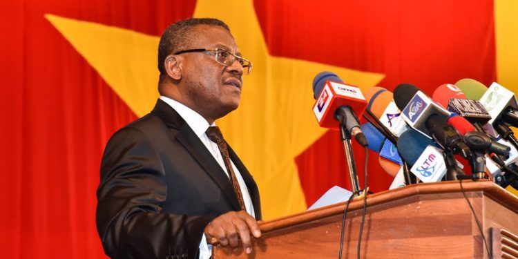 El primer ministro de Camerún es interrumpido por disparos durante su visita a Bamenda